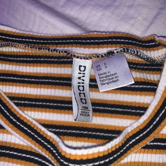 crop top with stripes - Picture 2 of 2